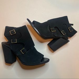 Melrose and Market Tiah Peep Toe Heel Sandal